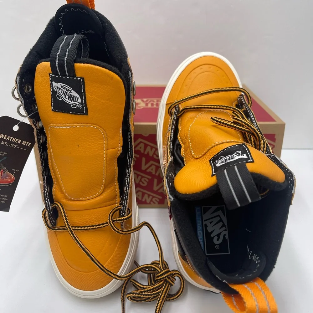 Vans Men’s Sk8-Hi Mte 2.0 Dx (Mte) Apricot/Black Boots
VN0A4P312NF
All Weather - Picture 5 of 16
